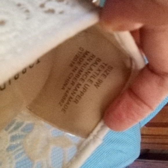 9W Torrid cream lace flats - Picture 6 of 7
